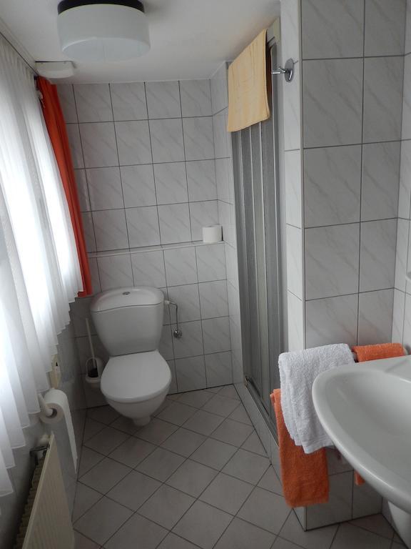 Zum Burghof Hotel Schoenberg Værelse billede